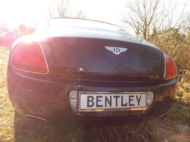 Bentley Continental GT - perfekt wie ein Neufahrzeug!!!