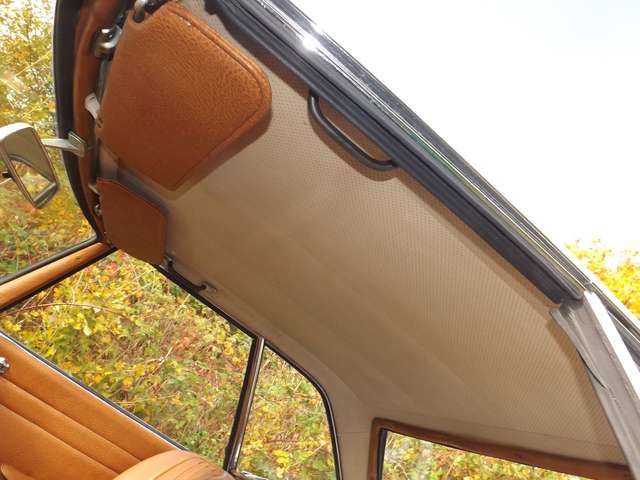 Mercedes-Benz 230 SL,der Klassiker!  Mit Schaltgetriebe!