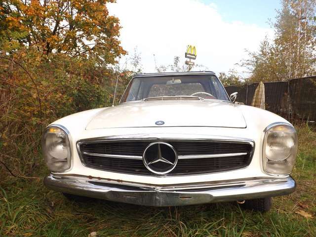 Mercedes-Benz 230 SL,der Klassiker!  Mit Schaltgetriebe!