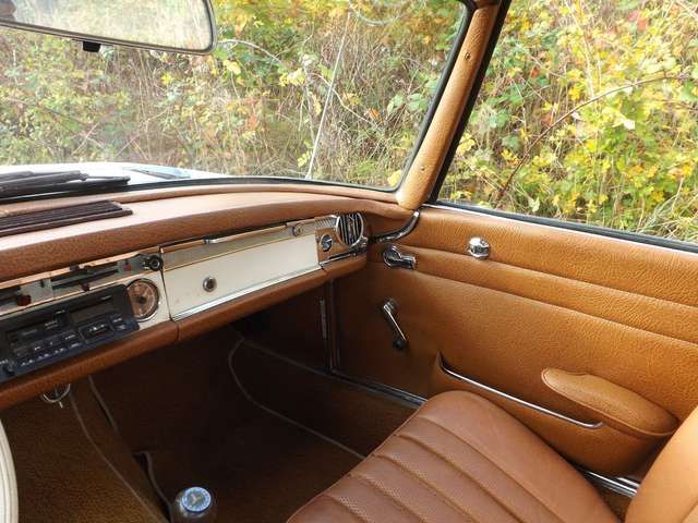 Mercedes-Benz 230 SL,der Klassiker!  Mit Schaltgetriebe!