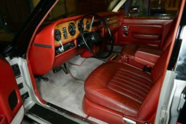 Rolls-Royce Silver Spirit