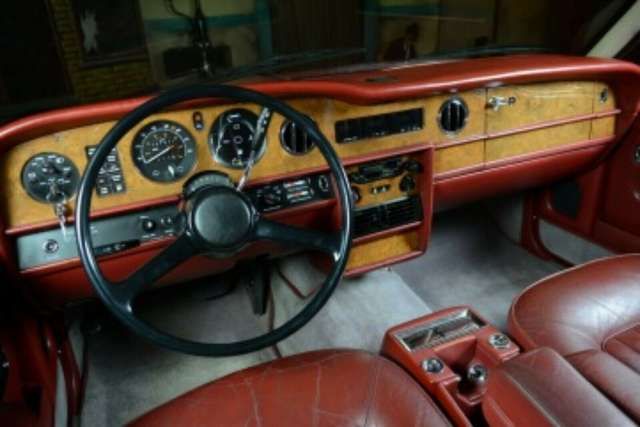 Rolls-Royce Silver Spirit