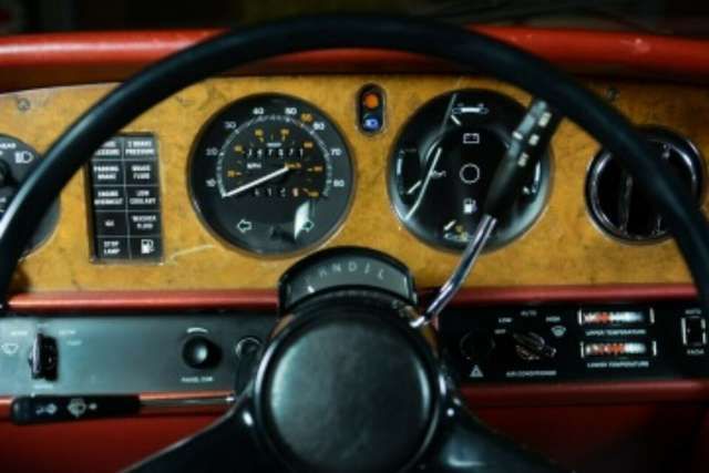 Rolls-Royce Silver Spirit