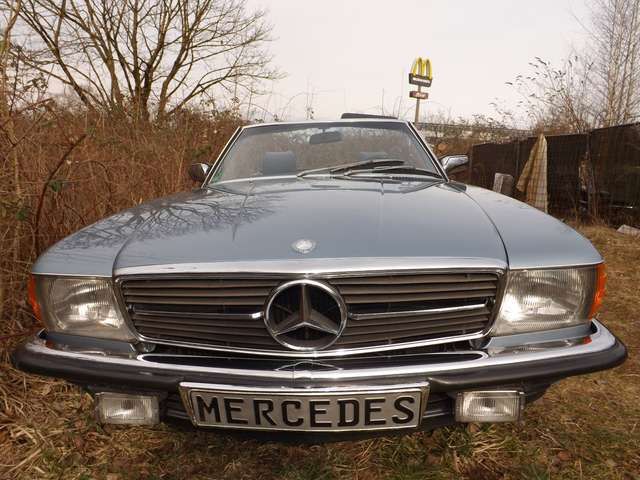Mercedes-Benz SL 280 (107),"erhaben über jeglichen Zweifel !"