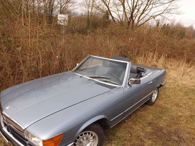 Mercedes-Benz SL 280 (107),"erhaben über jeglichen Zweifel !"