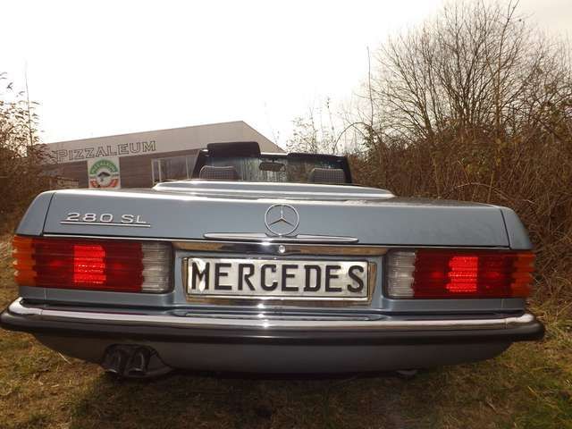 Mercedes-Benz SL 280 (107),"erhaben über jeglichen Zweifel !"