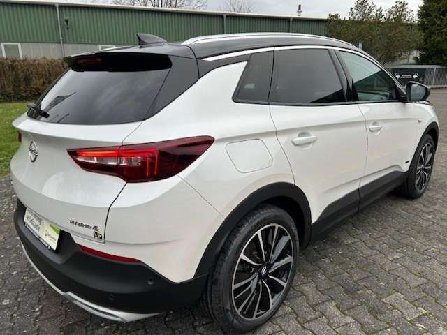 Opel Grandland X Ultimate Plug-in-Hybrid 4