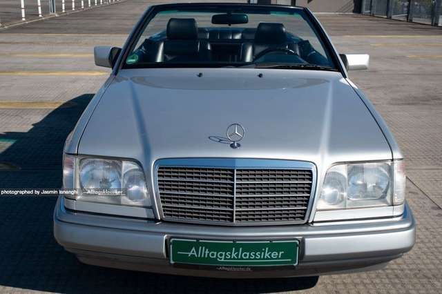 Mercedes-Benz E220 W124 Cabriolet