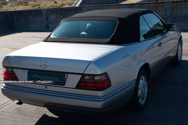 Mercedes-Benz E220 W124 Cabriolet