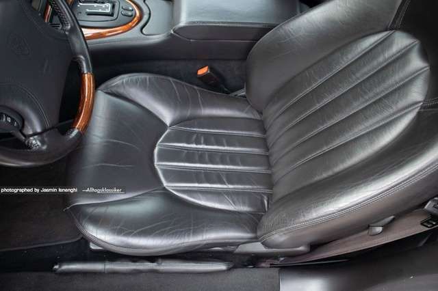 Jaguar XK8 Coupe 1. Hand