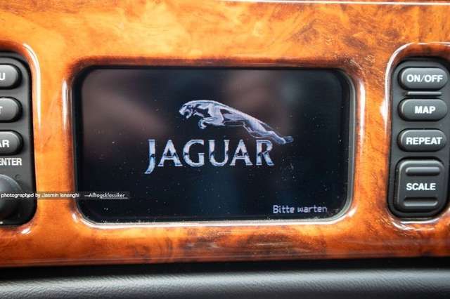 Jaguar XK8 Coupe 1. Hand