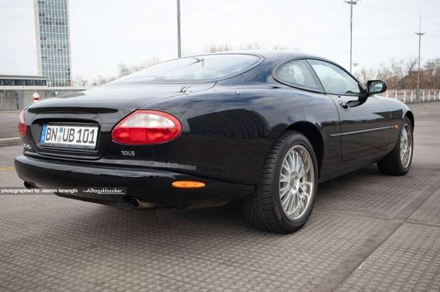 Jaguar XK8 Coupe 1. Hand