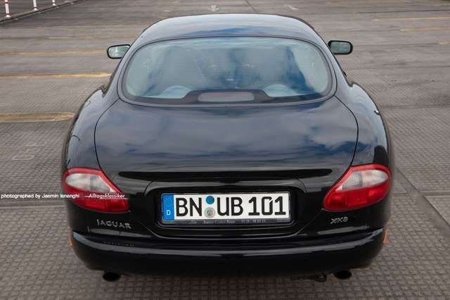 Jaguar XK8 Coupe 1. Hand