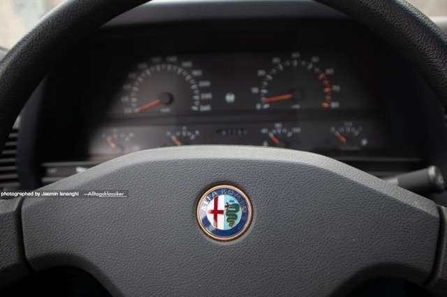 Alfa Romeo 164