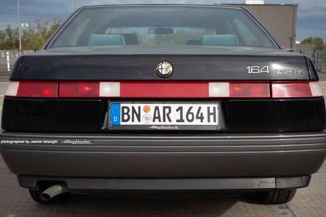 Alfa Romeo 164