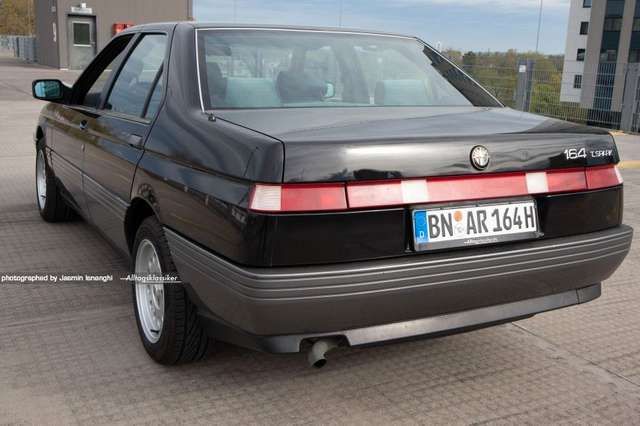 Alfa Romeo 164