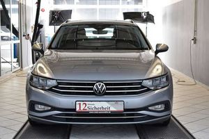 VW Passat Variant 2.0TDI Business DSG*LED*STH