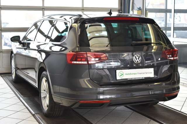 VW Passat Variant