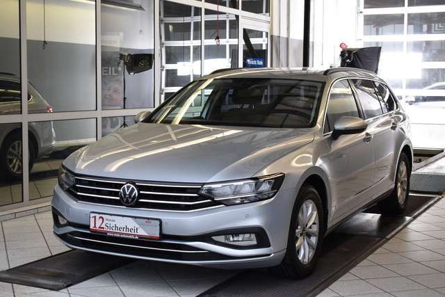 VW Passat Variant 2.0TDI Business DSG*AHK*Head-Up