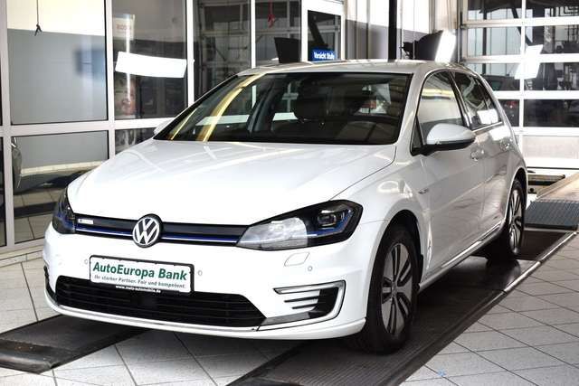 VW Golf VII e-Golf Digital ACC*LED*SHZ*PDC*Navi