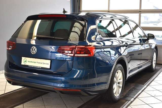 VW Passat Variant