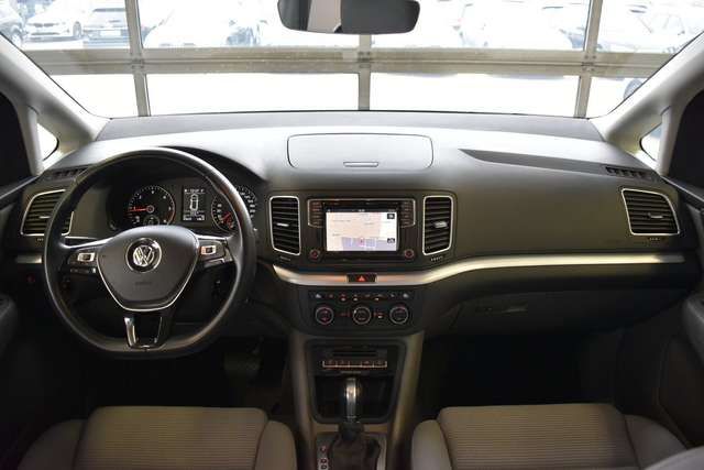 VW Sharan