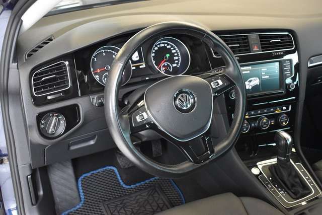 VW Golf