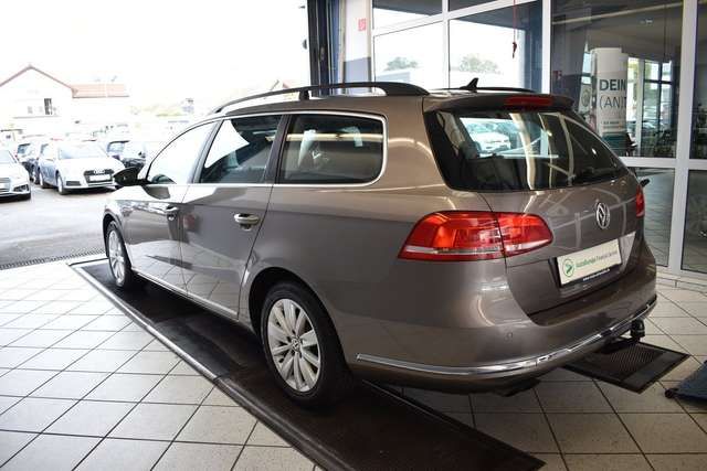 VW Passat Variant