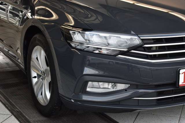 VW Passat Variant