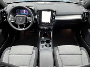 Volvo XC40 Core 2WD B3 EU6d AHK digitales Cockpit Soundsystem