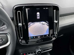 Volvo XC40 Ultra Dark 2WD B4 EU6d Leder digitales Cockpit Mem