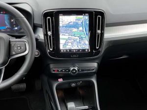 Volvo XC40 Plus Dark 2WD B4 EU6d Navi digitales Cockpit Memor