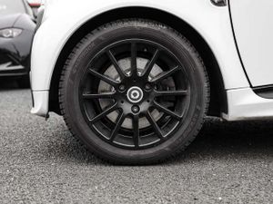 smart forTwo cabrio Basis El. Verdeck Soundsystem Klimaautom Be