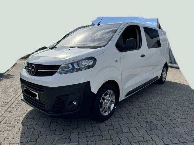 Opel Vivaro Doppelkabine Bus wenige KM