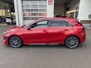 Kia Ceed / cee'd