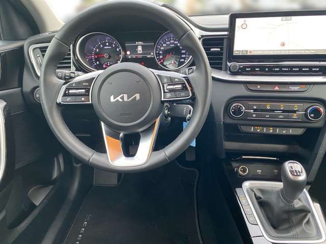 Kia XCeed 1.5 T-GDI Vision Navi ACC FLA SpurH LM