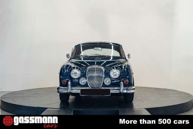 Jaguar Daimler 250 V8 Limousine - RHD