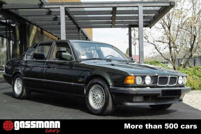 BMW 750 IL Limousine Lang - E32