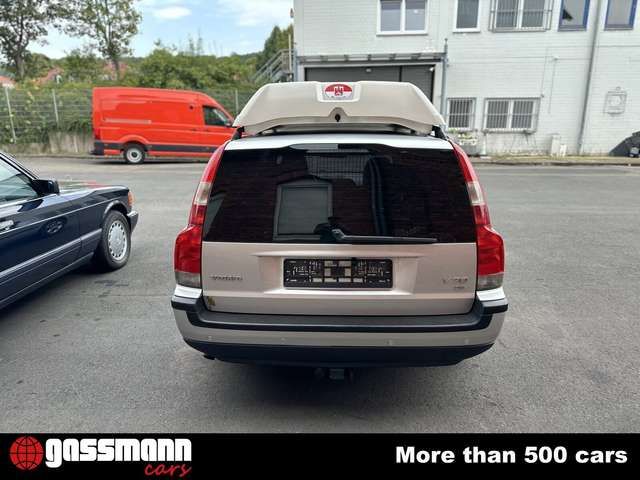 Volvo V70 Kombi, 2.4 Liter, 120 kW, 5 Zylinder,