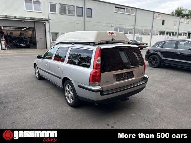 Volvo V70 Kombi, 2.4 Liter, 120 kW, 5 Zylinder,