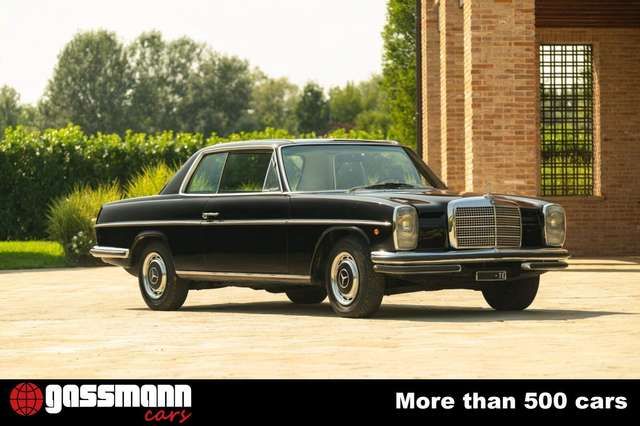Mercedes-Benz 250 CE Coupe - W114