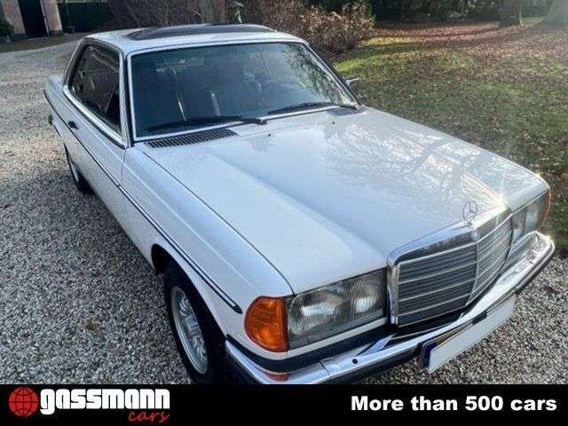 Mercedes-Benz 280 Coupe mit Schiebedach  - C123
