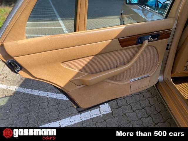 Mercedes-Benz 420 SEL Limousine - W126