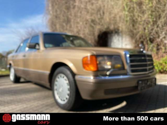 Mercedes-Benz 420 SEL Limousine - W126