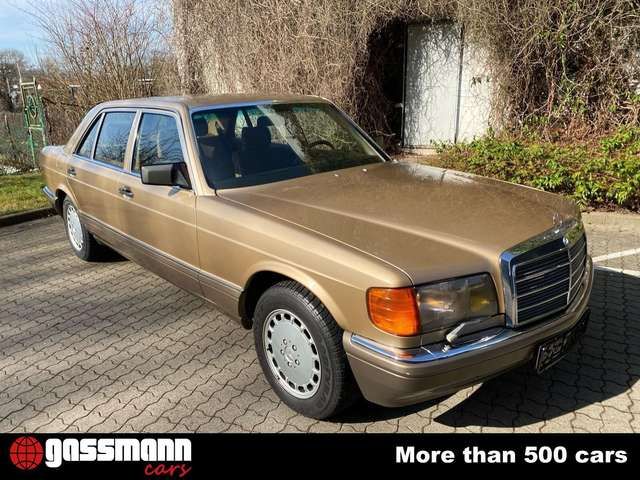 Mercedes-Benz 420 SEL Limousine - W126