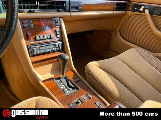 Mercedes-Benz 420 SEL Limousine - W126