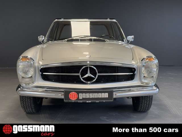 Mercedes-Benz 230 SL Pagode mit Notsitz - W113