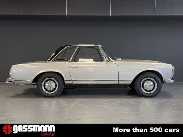 Mercedes-Benz 230 SL Pagode mit Notsitz - W113