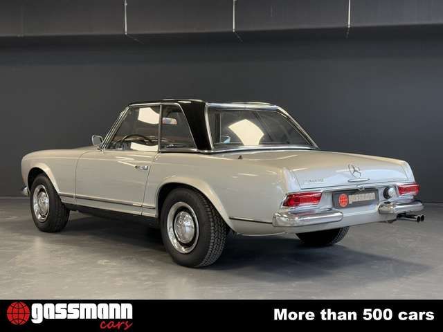 Mercedes-Benz 230 SL Pagode mit Notsitz - W113