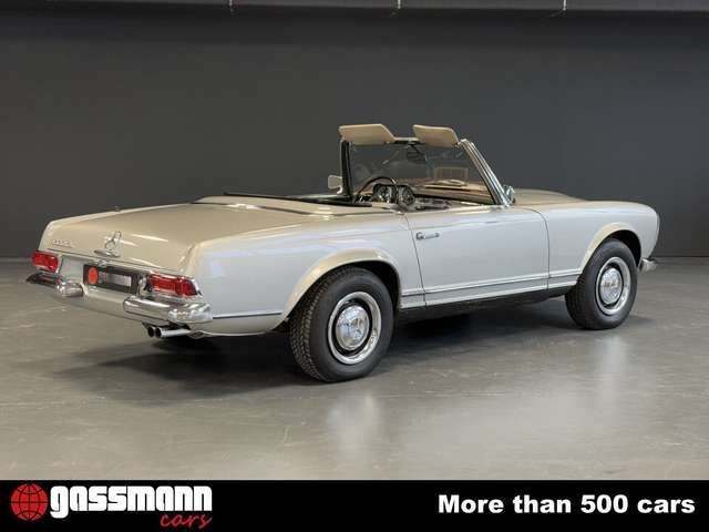 Mercedes-Benz 230 SL Pagode mit Notsitz - W113